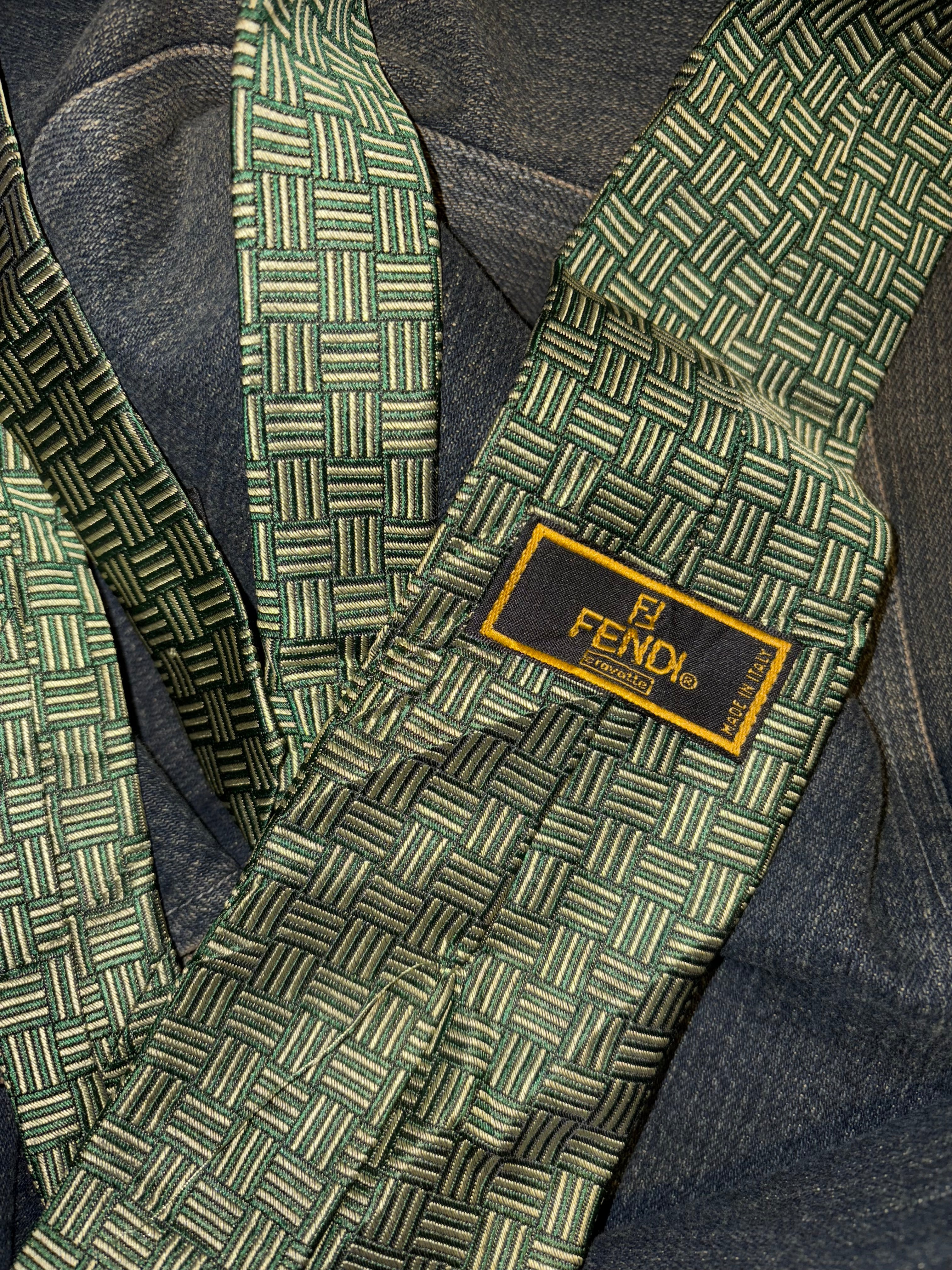 Corbata Fendi