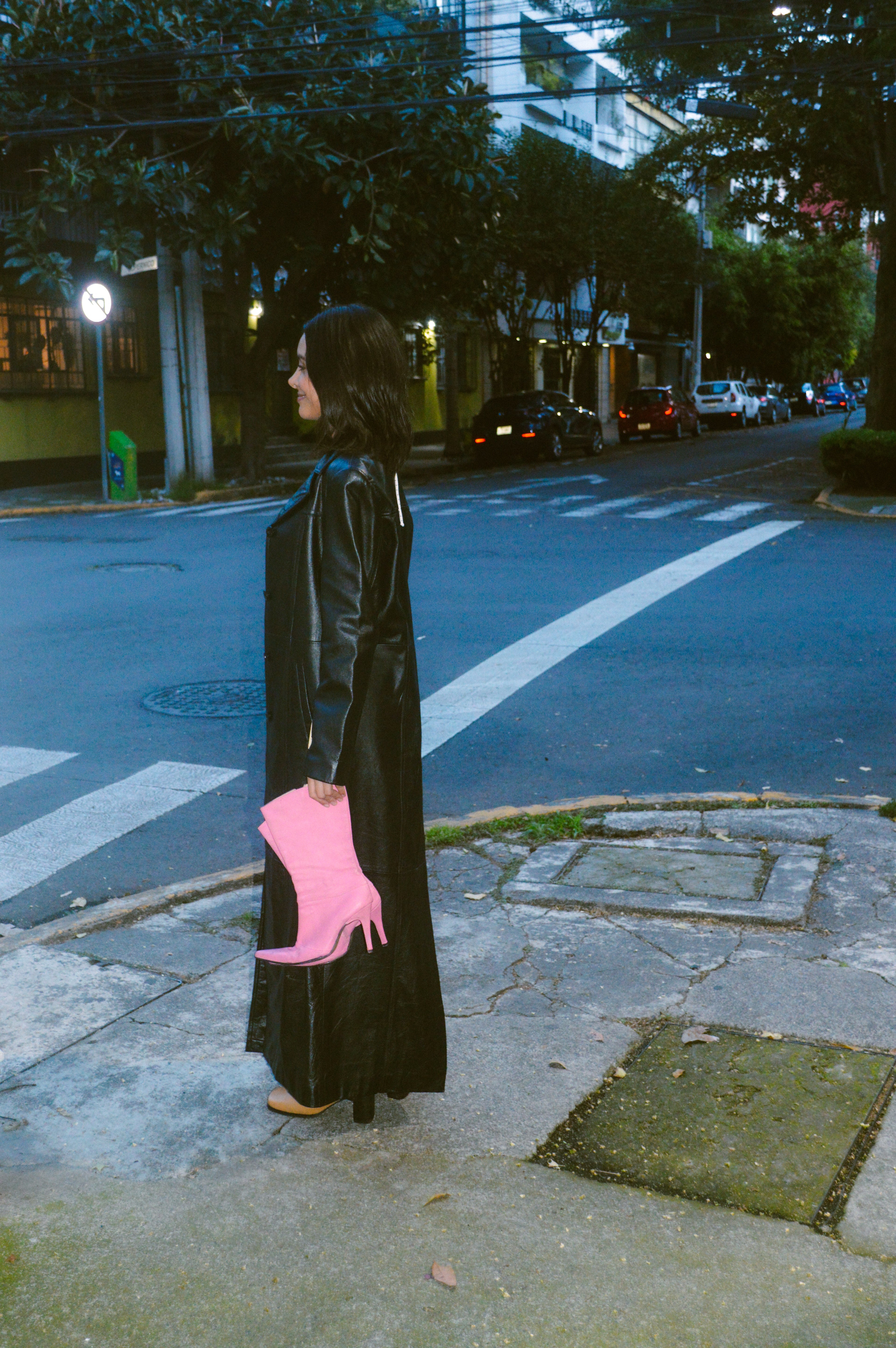 Gabardina de cuero extra larga M